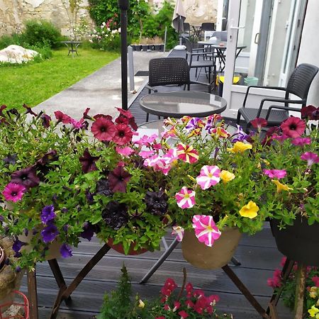 Les Bains Douches Aparthotel Périgueux Екстериор снимка