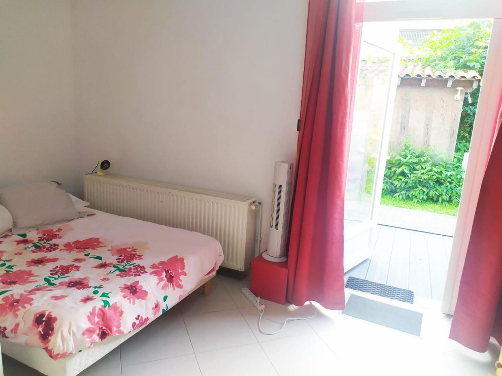 Les Bains Douches Aparthotel Périgueux Екстериор снимка
