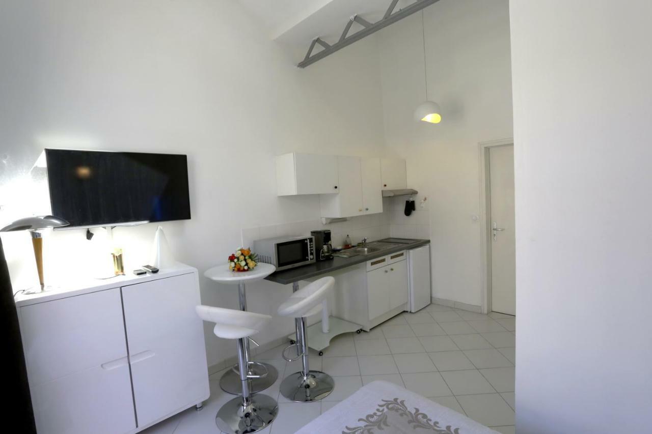 Les Bains Douches Aparthotel Périgueux Екстериор снимка