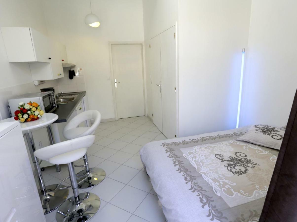 Les Bains Douches Aparthotel Périgueux Екстериор снимка